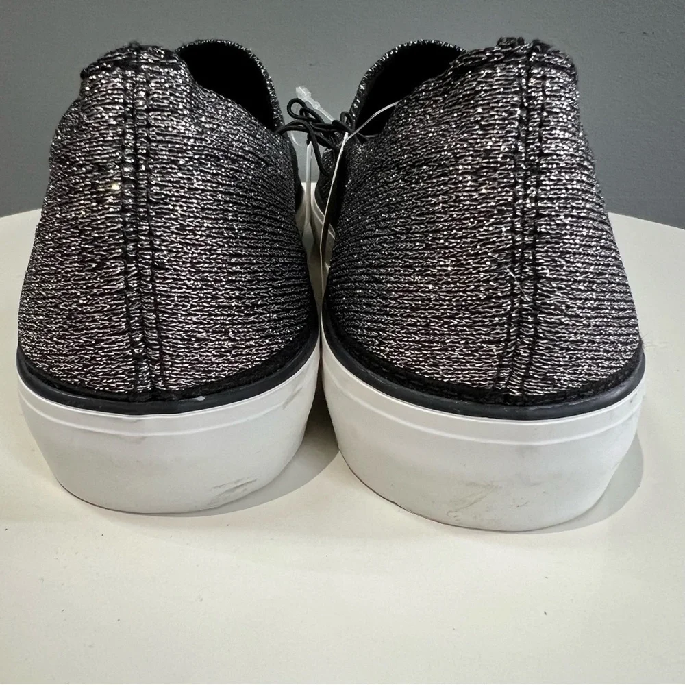 NWT GAP Metallic Slide On Shoes size 8 - Picture 4 of 8